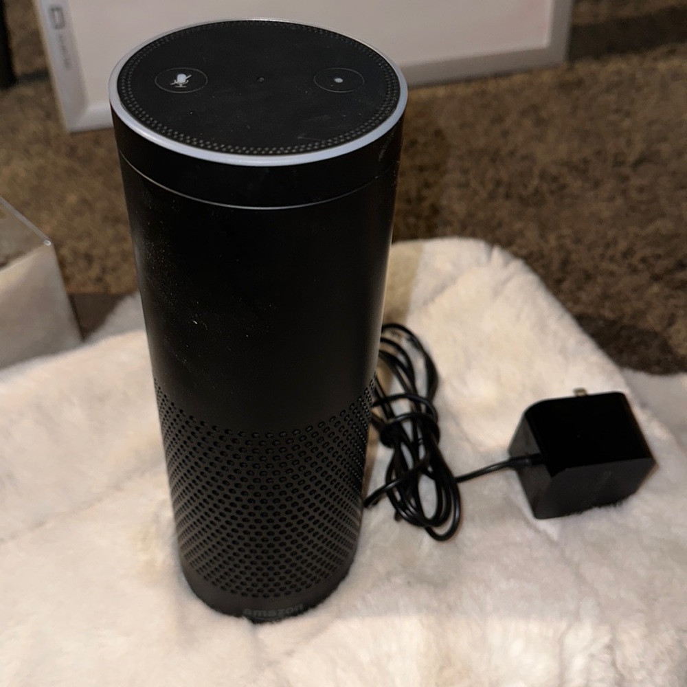 Amazon Alexa Speaker